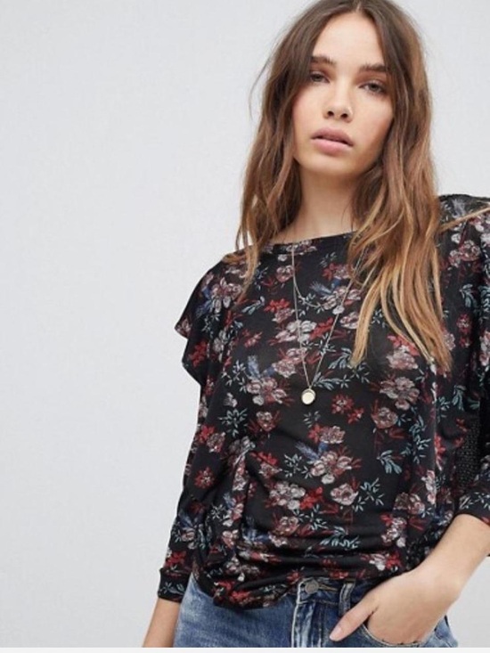 Free People Tops - Free People Dock Street Floral Top Black Keyhole Back Ruffle NWT XS